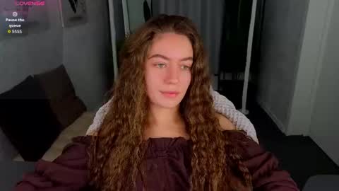 agnes wells online show from July 26, 1:14 am
