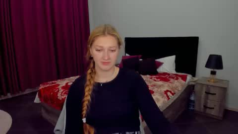 Snapshot of agnesarden chatting on October 17, 5:48 pm AgnesArden online show from October 17, 5:48 pm