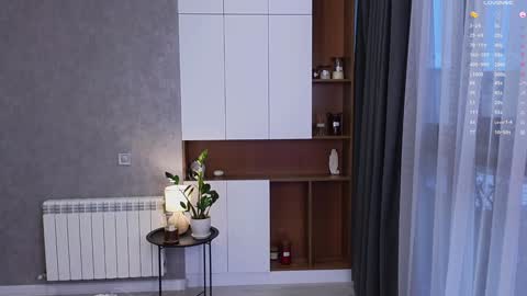 Snapshot of agnessi_ chatting on December 8, 6:11 am agnessi_ online show from December 8, 6:11 am