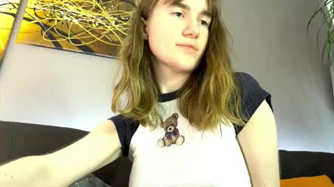 Snapshot of agniia___ chatting on November 13, 2:43 am agniia___ online show from November 13, 2:43 am