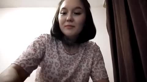 Snapshot of agnusherendeen chatting on March 26, 4:23 pm Sofia online show from March 26, 4:23 pm