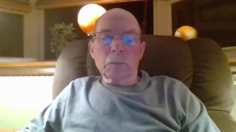 Snapshot of aguynrkfrd chatting on May 7, 9:25 am aguynrkfrd online show from May 7, 9:25 am