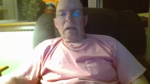 Snapshot of aguynrkfrd chatting on May 19, 9:15 am aguynrkfrd online show from May 19, 9:15 am