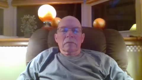 Snapshot of aguynrkfrd chatting on May 24, 9:36 am aguynrkfrd online show from May 24, 9:36 am