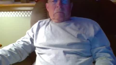 Snapshot of aguynrkfrd chatting on June 3, 9:23 am aguynrkfrd online show from June 3, 9:23 am