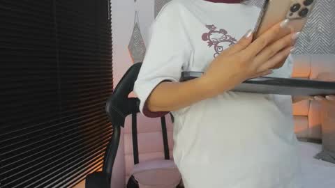 Ahmara  online show from December 14, 11:37 am