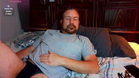 Blue Eyed Handsome Man online show from February 18, 12:50 am