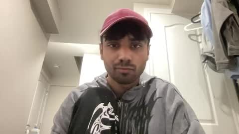 Snapshot of ahmedkhan632131 chatting on May 1, 1:32 am Dylan online show from May 1, 1:32 am
