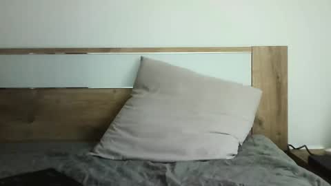 Snapshot of ahotkitty18 chatting on November 18, 8:52 am Selena online show from November 18, 8:52 am