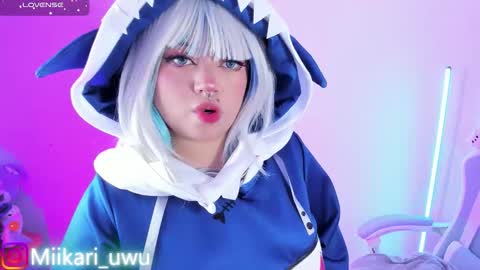 Ahri help me get to 100  online show from March 15, 4:51 am