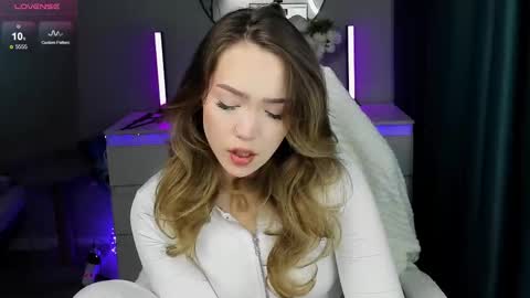 ai__girl online show from September 17, 4:41 pm