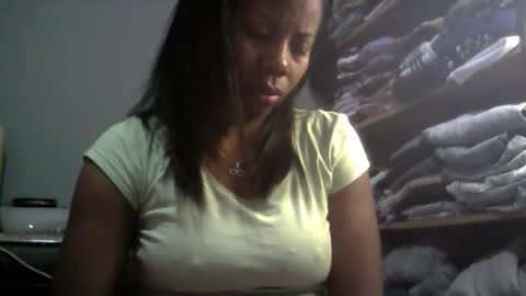Aicha boobs online show from October 8, 2:09 am