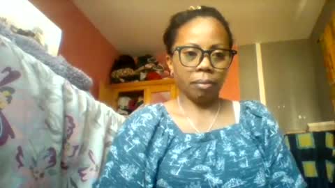 Snapshot of aicha_boobs chatting on June 18, 12:42 pm Aicha boobs online show from June 18, 12:42 pm