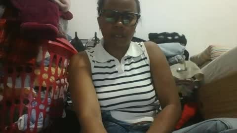Snapshot of aicha_boobs chatting on July 13, 4:10 pm Aicha boobs online show from July 13, 4:10 pm