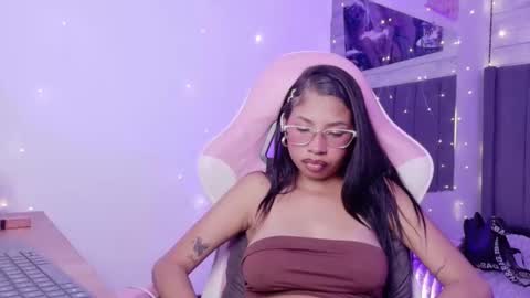 Snapshot of aida_princess chatting on June 11, 12:32 am Aida online show from June 11, 12:32 am