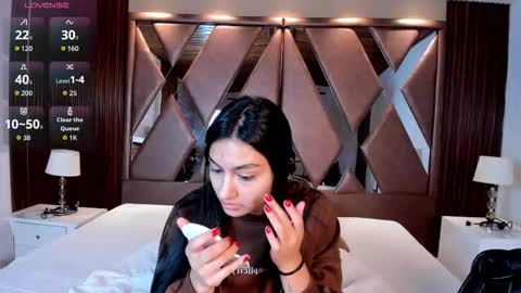 aidajoness online show from March 18, 11:13 am