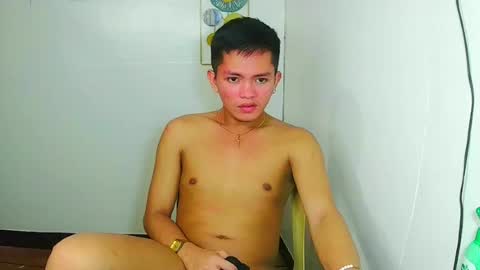 aiden_acexxx online show from June 5, 1:01 am