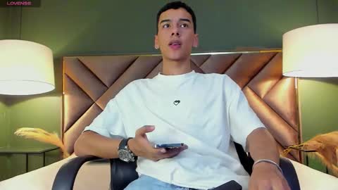 Snapshot of aiden_royce chatting on January 11, 6:07 am aiden_royce online show from January 11, 6:07 am