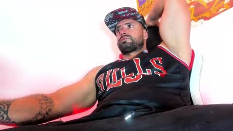 Aiden Brites online show from October 18, 3:20 am