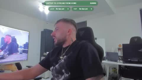 Aiden online show from October 19, 8:53 pm