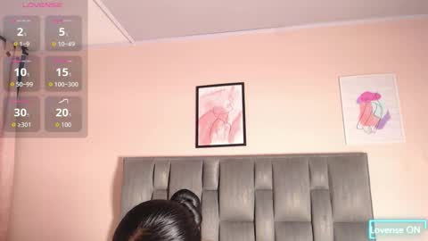 Snapshot of aiilynn_1 chatting on October 18, 9:48 pm Ailyn online show from October 18, 9:48 pm