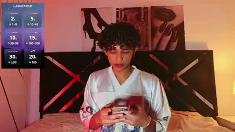 Snapshot of aiiron_m chatting on July 7, 7:29 pm Aaron Winter online show from July 7, 7:29 pm