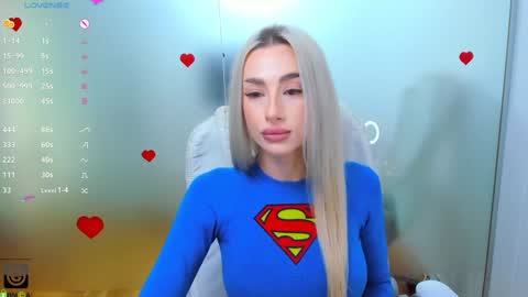 Allie  online show from October 31, 8:48 am