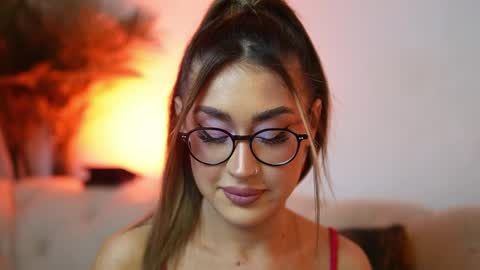  Aileen  online show from June 1, 8:10 pm