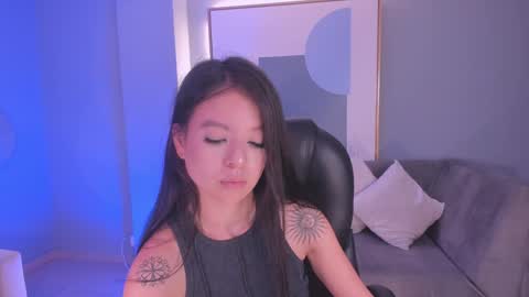  AILEEN VEGA  online show from January 5, 8:42 pm