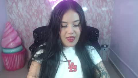 ailyn_ch1 online show from February 18, 12:45 pm