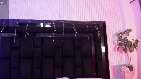 Ailyn Blaze online show from March 13, 5:47 am