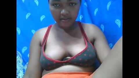 Snapshot of aimealdy chatting on January 11, 3:55 am aimealdy online show from January 11, 3:55 am