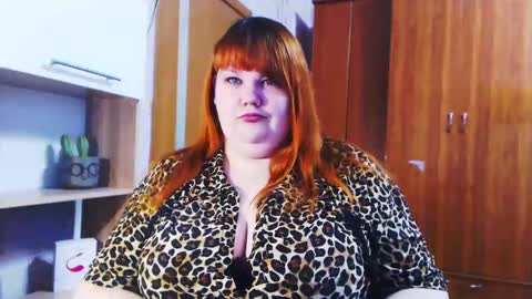 Snapshot of aimeerosebud chatting on January 28, 2:43 am AimeeRosebud online show from January 28, 2:43 am