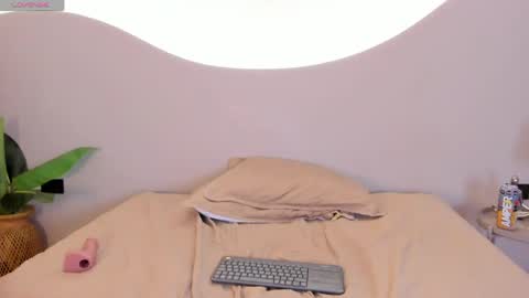 Snapshot of ainaah_ chatting on May 31, 6:09 pm Ainaah online show from May 31, 6:09 pm