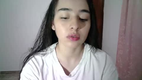 Snapshot of aineangeel chatting on September 22, 12:23 am AINE online show from September 22, 12:23 am