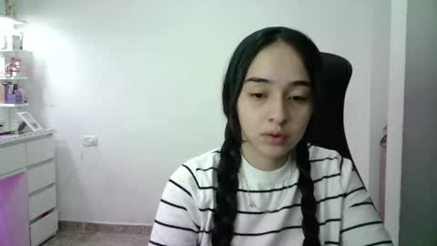 Snapshot of aineangeel chatting on May 21, 1:01 am AINE online show from May 21, 1:01 am