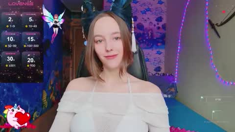 Snapshot of aira_aetheria chatting on October 10, 5:50 am Diva Aira of the Ethereal Fairies online show from October 10, 5:50 am