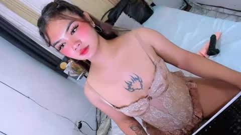 Snapshot of airy_lust chatting on July 7, 5:06 pm airy_lust online show from July 7, 5:06 pm