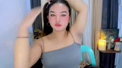 Snapshot of airy_lust chatting on July 27, 11:23 pm airy_lust online show from July 27, 11:23 pm
