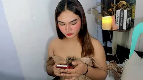 Snapshot of airy_lust chatting on July 29, 12:20 am airy_lust online show from July 29, 12:20 am