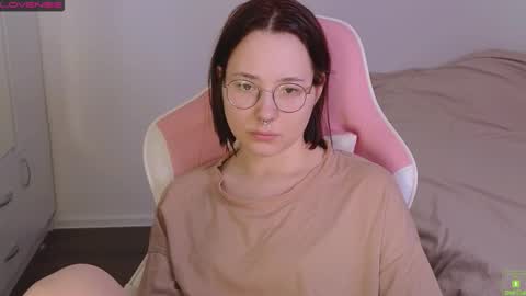 airyhill online show from November 19, 10:15 am