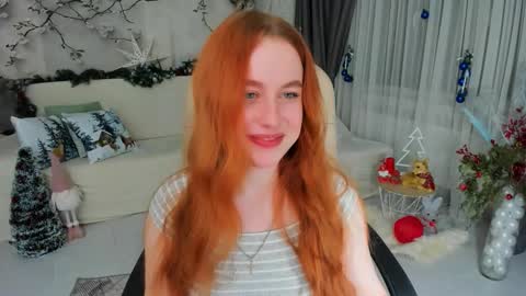 Snapshot of airysilhouette chatting on January 18, 7:17 pm Louise online show from January 18, 7:17 pm