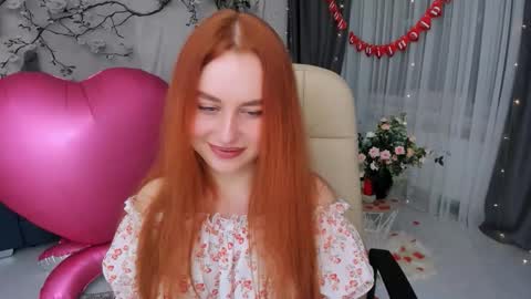 Snapshot of airysilhouette chatting on February 13, 4:25 pm Louise online show from February 13, 4:25 pm