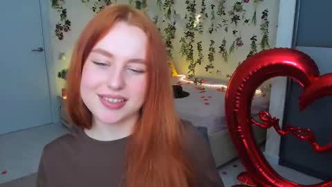 Snapshot of airysilhouette chatting on February 14, 4:26 pm Louise online show from February 14, 4:26 pm