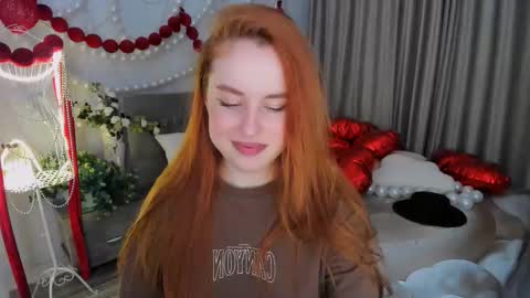 Snapshot of airysilhouette chatting on February 23, 7:22 pm Louise online show from February 23, 7:22 pm