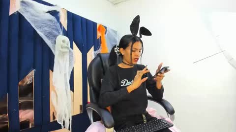 Aisha online show from November 1, 11:07 pm