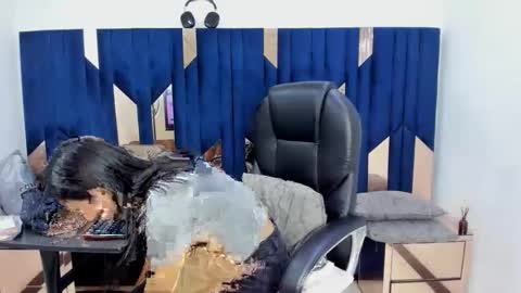 Snapshot of aisha_hotts777 chatting on May 22, 8:58 pm Aisha online show from May 22, 8:58 pm