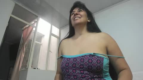 Snapshot of aisha_latina chatting on February 24, 3:32 pm Katie online show from February 24, 3:32 pm