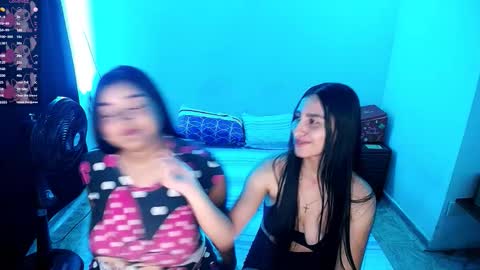 aisha_stacey0410 online show from November 6, 9:26 pm