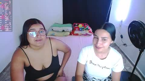 aisha_stacey0410 online show from December 18, 8:09 am